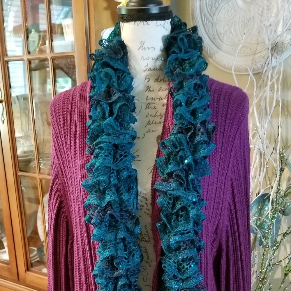 HANDMADE Acrylic Ruffle scarf